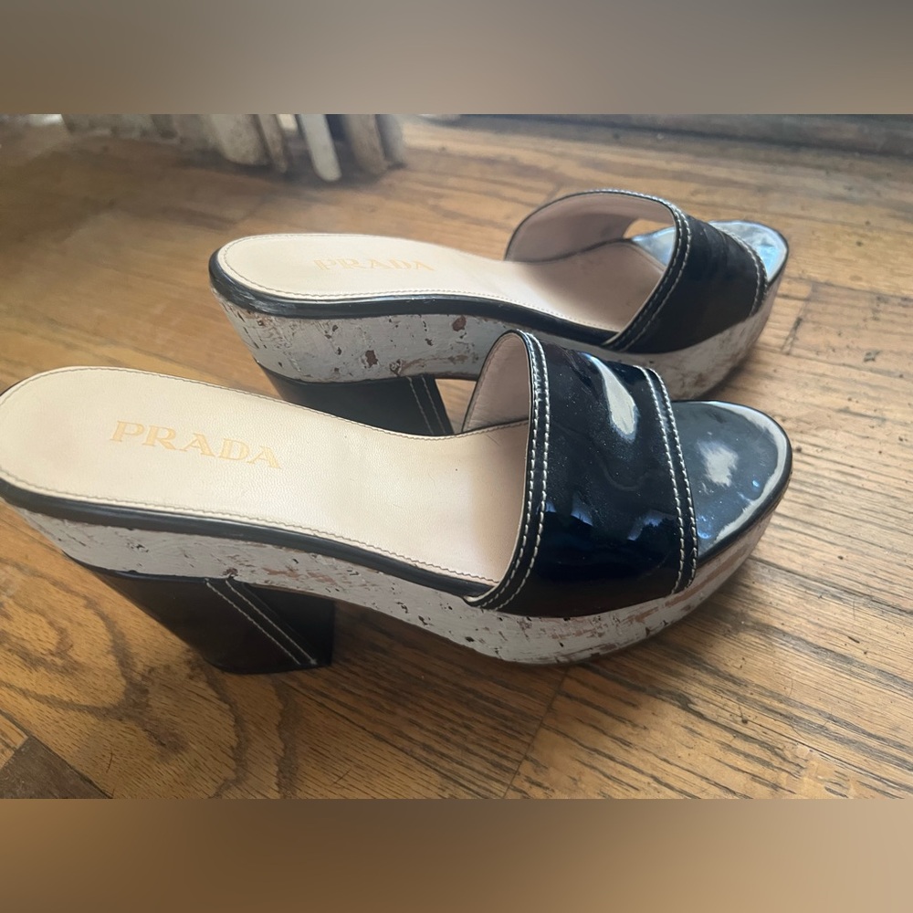 Authentic Prada Womens Shoes 37